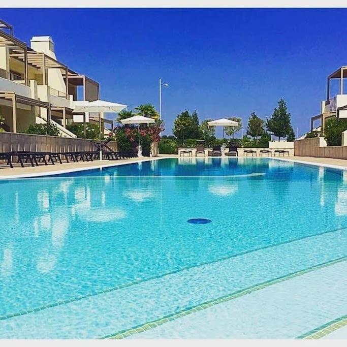 Residence Jesolo Lido Centro Con Piscina Eksteriør bilde