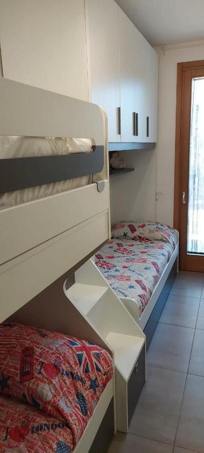 Residence Jesolo Lido Centro Con Piscina Eksteriør bilde