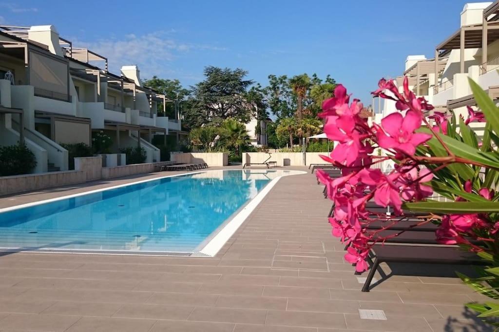 Residence Jesolo Lido Centro Con Piscina Eksteriør bilde