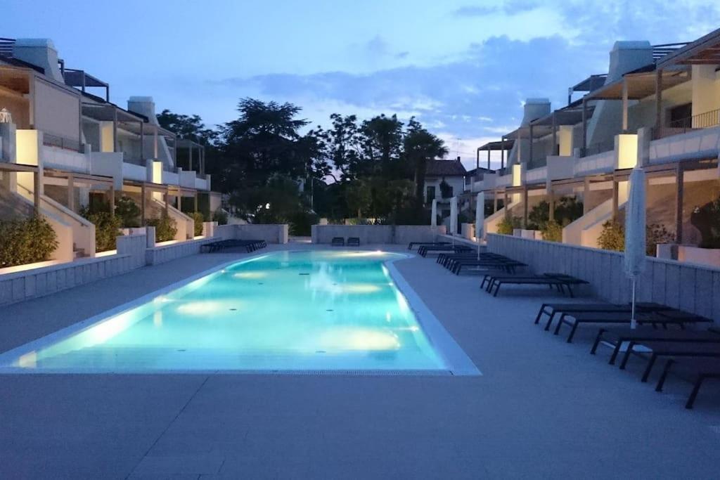 Residence Jesolo Lido Centro Con Piscina Eksteriør bilde